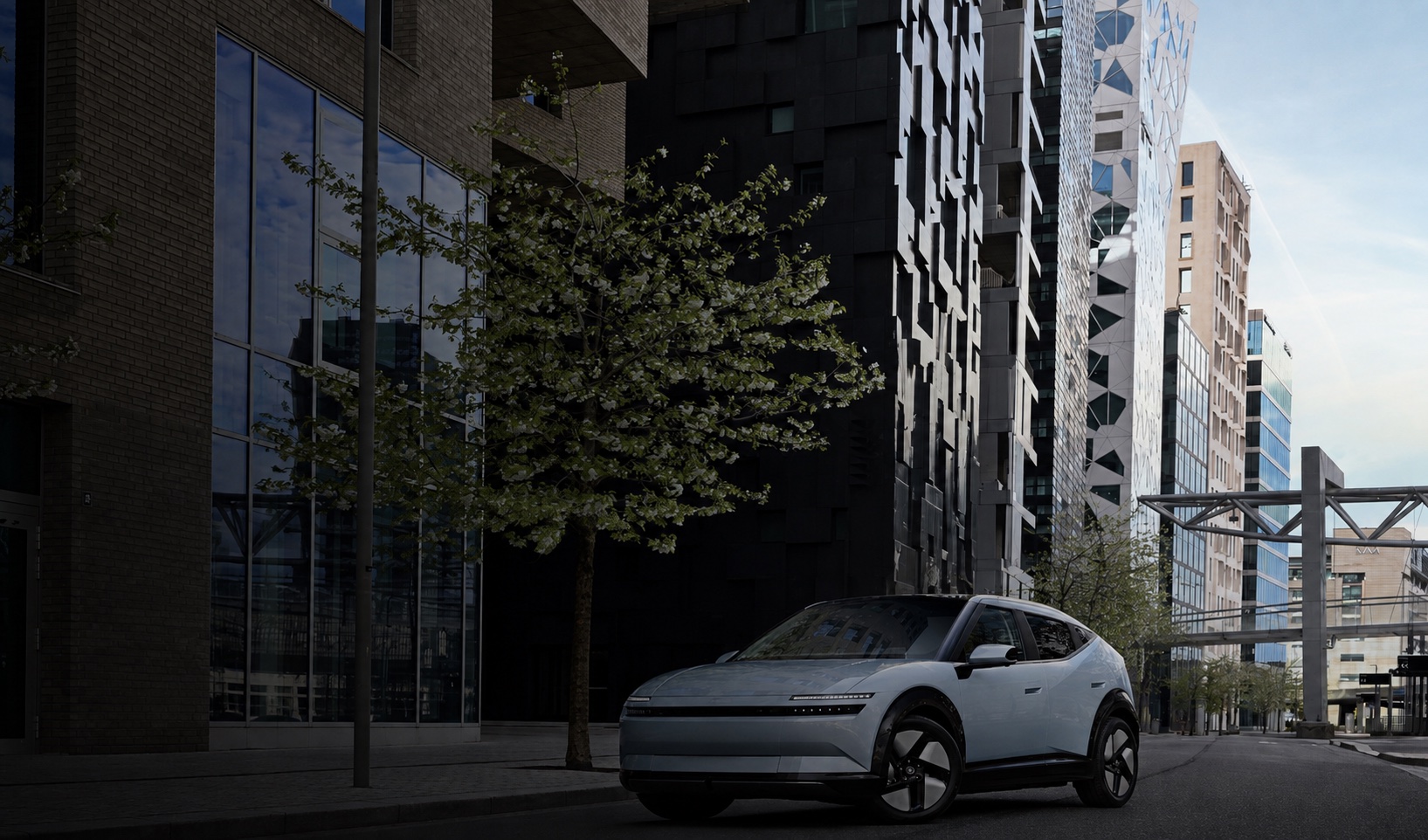 Hyundai IONIQ 3 in urbaner Umgebung